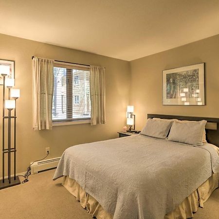 Corner-Unit Condo With Grill Walk To Lake Tahoe! Incline Village Bagian luar foto
