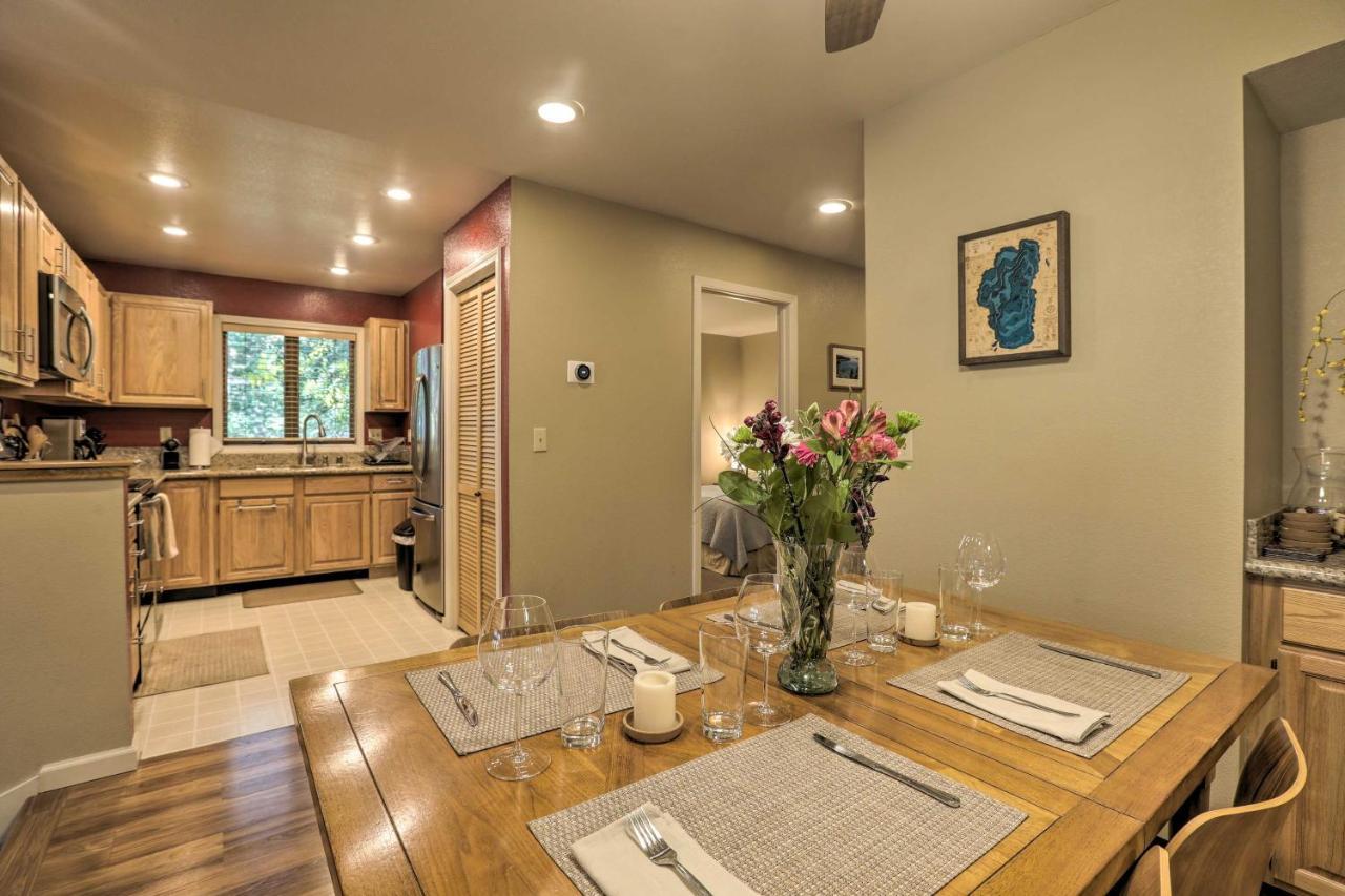 Corner-Unit Condo With Grill Walk To Lake Tahoe! Incline Village Bagian luar foto